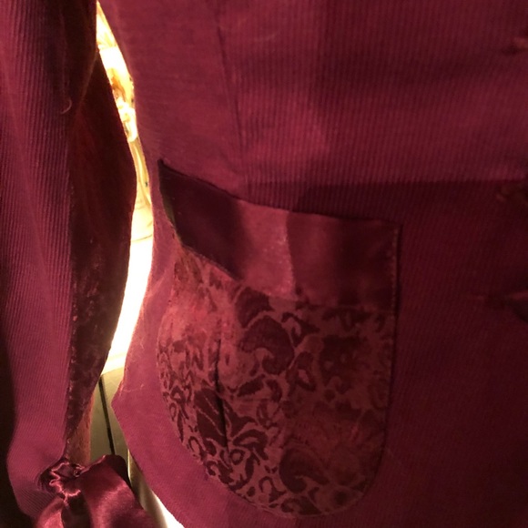 Jacket - Picture 3 of 4